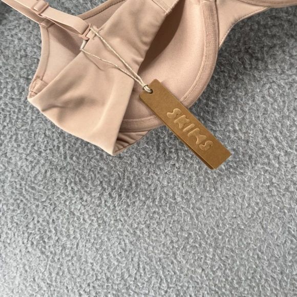 NEW SKIMS FITS EVERYBODY PUSH-UP BRA in MICA Size 32 C - Picture 5 of 7